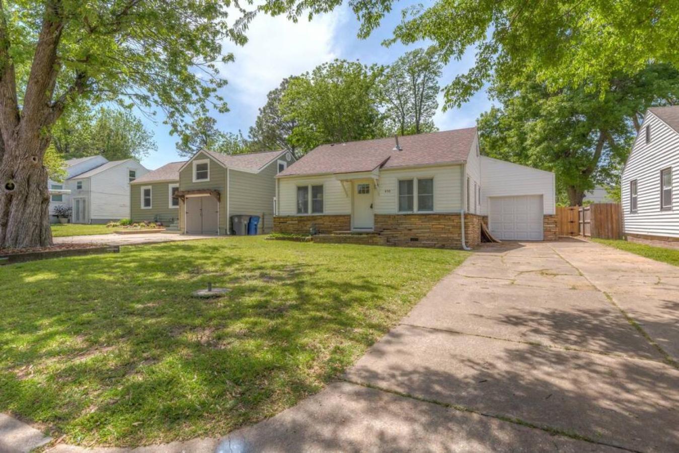 Trendy In Tulsa Villa Екстериор снимка