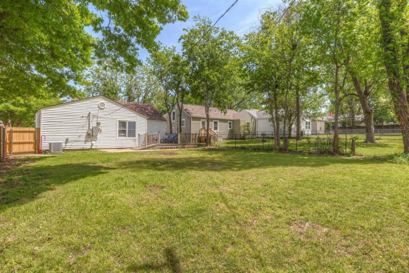 Trendy In Tulsa Villa Екстериор снимка