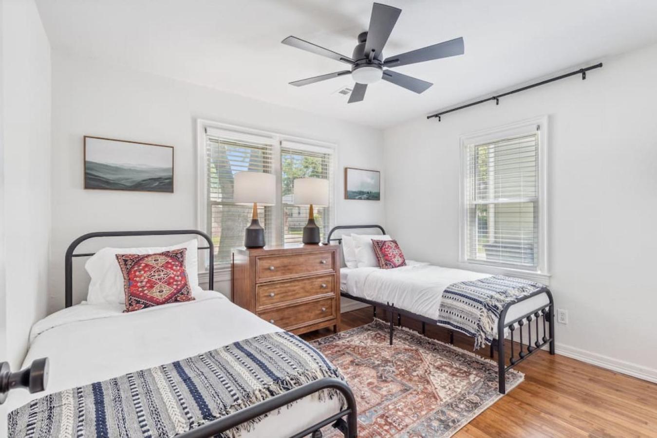 Trendy In Tulsa Villa Екстериор снимка